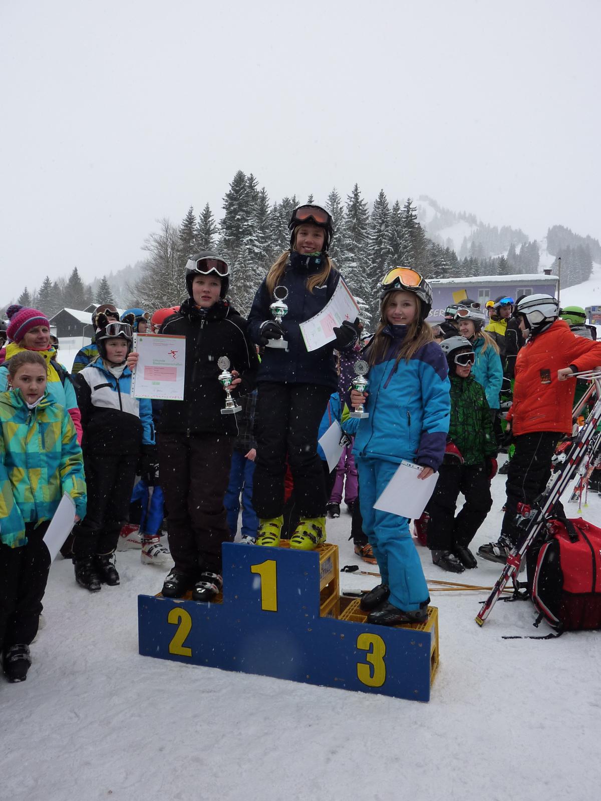 s-12-weiblich s-12-weiblich